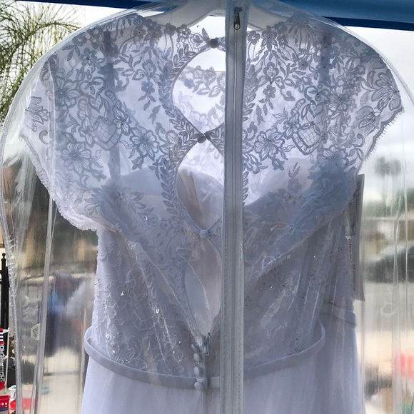 Wedding dress